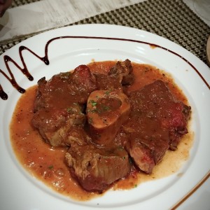 Ossobuco de Res con Linguini a la Crema