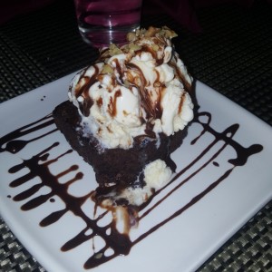 Postres - Brownie con Helado