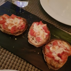 Antipasti - Bruschetta Strega