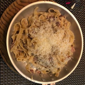 fettucine a carbonara a la italiana