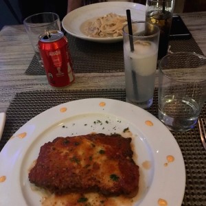 Milanesa de Res a la Parmesana.