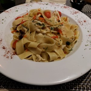 Pappardelle a la Santorini