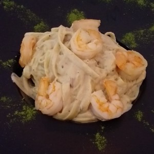 Pasta strega con camarones.