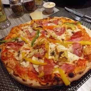 PIZZA QUATTRO STAGIONI