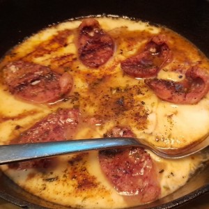 Queso Fundido con Chorizo Italiano