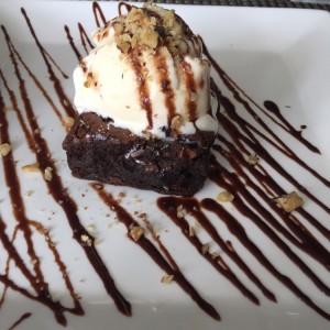 Postres - Brownie con Helado