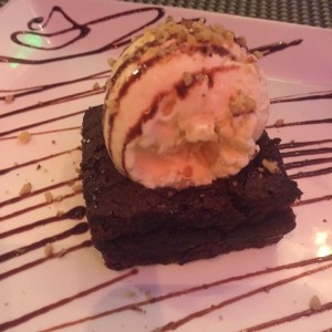 Postres - Brownie con Helado