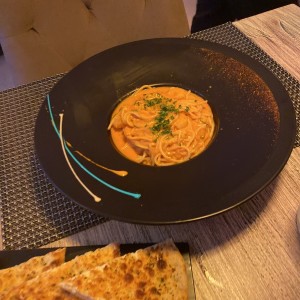 Spaghetti con camarones