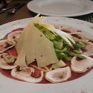 Antipasti - Carpaccio di Manzo