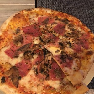 Pizzas - Capricciosa