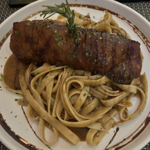 Fetuccine costilla de cerdo