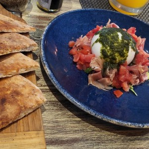 Foccacia Tradicional y Burrata Especial