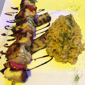 Brocheta De Mero Al Grill Con Risotto