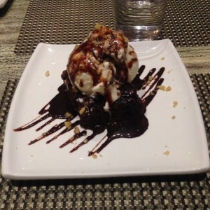 Postres - Brownie con Helado