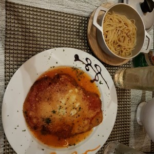 Milanesa de Pollo a la Parmesana