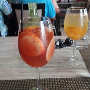 sangria rosada y sangria blanca