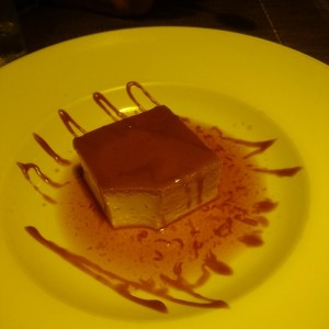 Flan de la casa 