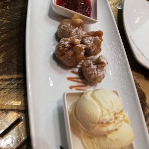 rollitos de dulce de leche con Helado 