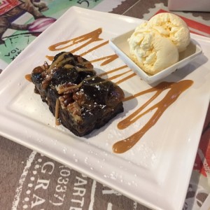 brownie con helados