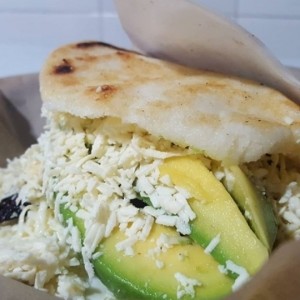 Arepas Tradicionales - Reina pepiada