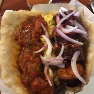 Hojaldra de chorizo