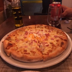 pizza carbonara