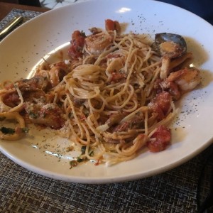 spaguetini a la pescatore