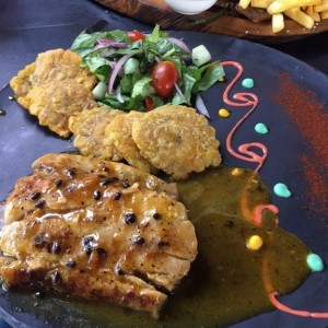 pescado en salsa de maracuya