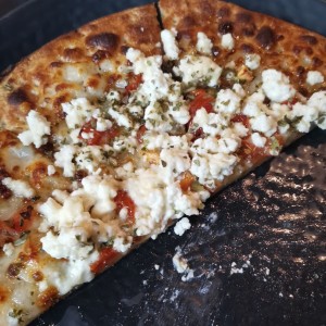 Pizza queso feta y miel