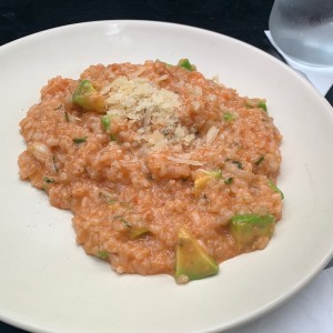 Rissotto de langostinos y aguacate