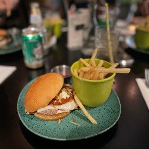 Feta, Tomate y Miel Burger