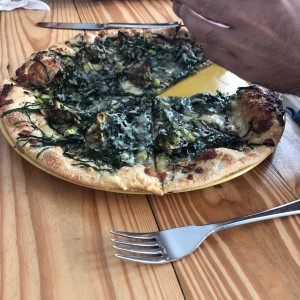 pizza green manchego