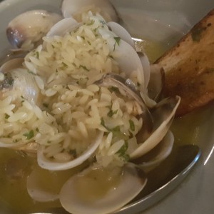 Platos fuertes - Almejas vongole