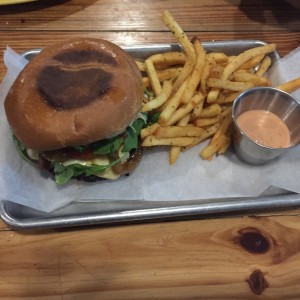 Botanica Cheesse Burger 