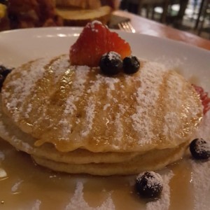 Open Brunch - Pancake con fruta