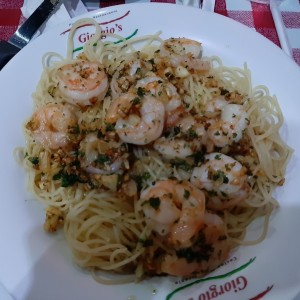 Spaghettini con camarones