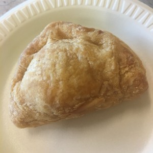 Empanada de queso blanco ahumado