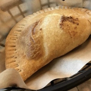 Empanada Chilena de Pollo