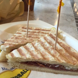 medio panini deli