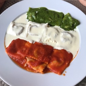 Ravioli en 3 salsas 