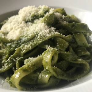 fetuccine al pesto