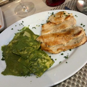 ravioli de ricotta y espinaca