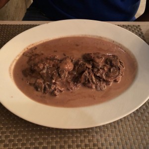 scalopina (carne con hongos)