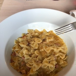 farfalle a la Carbonara