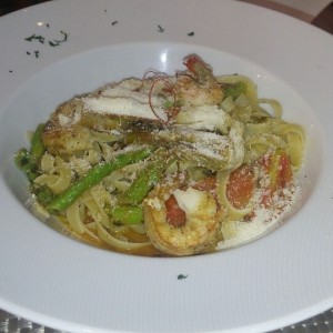 Fetuccini con Langostino