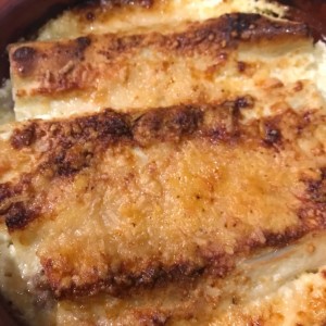 canelones de carne en salsa blanca