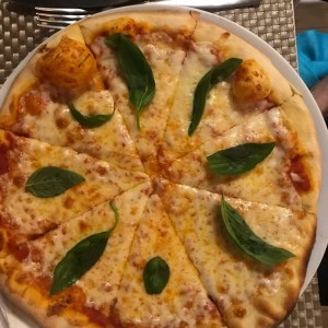 Pizza Margherita