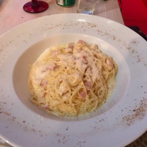 Capellini alfredo con pollo