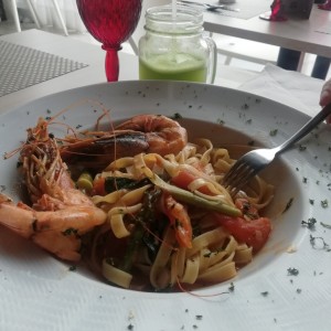 pasta con langistinos al fileto