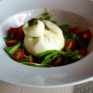 Antipasti - Burrata italiana